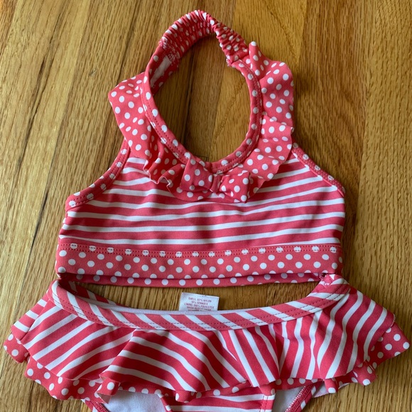 Swimsuit - Picture 2 of 8